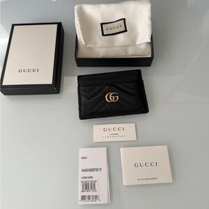 Gucci GG Marmont Black Card Holder with Gold Logo